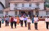 Mangaluru: Golden oldies pay tribute to their 90-year old teacher!